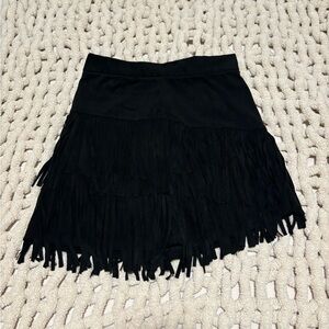 Black fringe alters state skirt